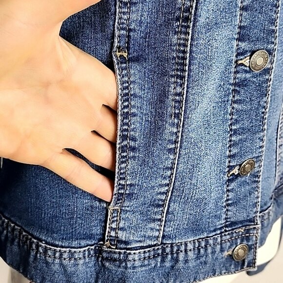 Artisan NY Women's Button Up Jean Jacket Blue Denim Fade Size M - Picture 4 of 15